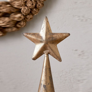 Juego de figuras rústicas de árboles de Navidad en forma de cono dorado con estrellas en la parte superior para una decoración y exhibición elegantes y festivas en la mesa. - Product Image 6