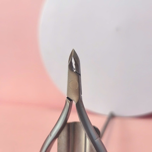 ชุดกรรไกรตัดหนังและตัดเล็บสแตนเลสสตีลสำหรับผู้ชาย - ปากกรรไกรกว้าง ใช้ได้ทั้งเท้าและนิ้ว - Product Image 5