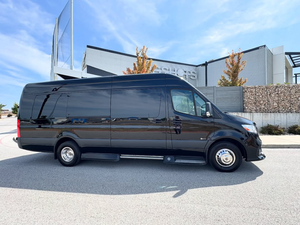 Mercedes-Benz Executive Shuttle Sprinter 2022 usado, 15 pasajeros - Product Image 4