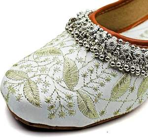Suministro Directo de Fábrica, Zapatos Khussa Pakistaníes Hechos a Mano para Mujer, Calzado Tradicional para Novias, Venta al Por Mayor - Product Image 3