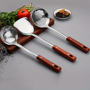 ช้อนทำอาหารเหล็กแบบเป็นมิตรต่อสิ่งแวดล้อม พร้อมด้ามไม้ โดย Perfect Enterprises - Product Image 4
