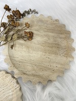 Plateau festonné en travertin beige au design moderne Plateau de courtoisie en pierre de marbre Assiette à fruits