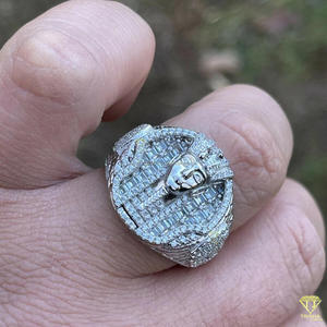 Bague Statement pour Homme en Or Blanc avec Diamant Moissanite, Thème Pharaon Égyptien Roi Toutankhamon, Luxe Hip Hop Designer, Bague Cocktail Religieuse - Product Image 4