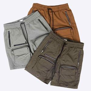 Pantalones Cortos Cargo para Hombre al por Mayor, OEM, Personalizados, Estilo Utilitario, Tela de Algodón, Bolsillos con Cremallera, Transpirables, para Gimnasio y Entrenamiento, con Cordón Ajustable - Product Image 1