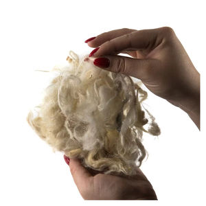 Lana de oveja natural sin procesar, limpia y lavada para la fabricación de hilos y la producción de mantas. - Product Image 2