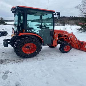 Tracteur Kubota LX2620HSD d'origine 25hp 30hp 35hp 40hp en stock, livraison rapide, bon état, fonctionnel, options de vente en gros - Product Image 4