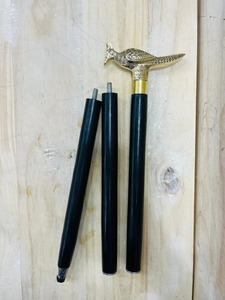 Canne de marche en bois de rose poli avec poignée en forme d'oiseau paon et détails en laiton, pour la Saint-Valentin, la remise des diplômes, ou comme décoration murale - Product Image 6