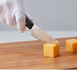 Juego de 4 Cuchillos para Queso con Hojas de Acero Inoxidable y Mangos Negros, Aptos para Lavavajillas, Herramientas para Tabla de Quesos - Product Image 5