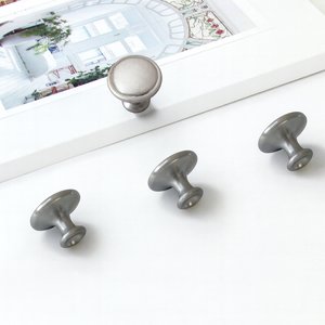 Tirador de Gabinete de Aleación de Zinc con Diseño de Hongo, Acabado Níquel Cepillado, Moderno, para Muebles de Cocina y Baño, Precio Económico - Product Image 2