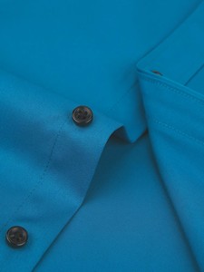 Chemise habillée en satin de soie bleue pour homme, manches longues, col rabattu, formelle, infroissable, couleur unie, boutonnée - Product Image 4