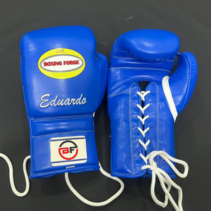 Guantes de Boxeo de Cuero Vacuno Hechos a Mano con Marca Personalizada |   Conjuntos de entrenamiento y competición de calidad profesional - Product Image 1