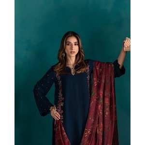 Ensemble haut-bas et dupatta de créateur avec broderie et travail de séquence, taille XL - Product Image 5