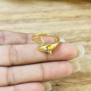 Anillos de Delfín de Estilo Moderno, Anillos Boho de Latón para Mujer, Chapados en Oro de 18k, Joyería de Animales Marinos para Venta al por Mayor/OEM/ODM - Product Image 6