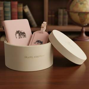 ชุดอุปกรณ์เดินทางธุรกิจหนังเทียมสั่งทำพิเศษ พร้อมซองใส่บัตรเครดิตป้องกันการโจรกรรมข้อมูล และซองใส่พาสปอร์ตพร้อมโลโก้แบรนด์ตามสั่ง - Product Image 4