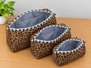 Ensemble de trousses de toilette matelassées à imprimé léopard avec fermeture éclair, pochettes de voyage portables, style tendance, en textile - Product Image 2