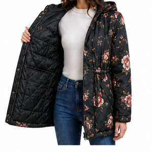 Chaqueta Parka de Invierno para Mujer con Capucha Suave, Exterior de Poliéster Resistente y Acabado Impermeable para Comodidad Diaria - Product Image 6