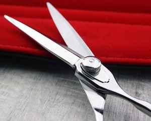 Professional Hot Selling Barber Shears 7 Inch Long Japanese Stainless Steel High Quality Custom Hair Dressing <b>Scissor</b> - Product Image 3