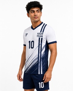 Ensemble de maillots de football respirants personnalisés |   Ensemble d'uniformes de football haut de gamme |   Shorts de sport en polyester 100% pour équipe, sublimation | - Product Image 4