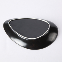 Assiette triangulaire rétro Yayu en céramique japonaise bronze noir, compatible lave-vaisselle, vente en gros, fabriquée à Chaozhou