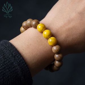 Joyería de Agarwood de Lujo, Pulsera de Cuentas Vietnamitas Naturales Hecha a Mano, Coral Amarillo SV-0021-12, Regalo de Estilo Clásico - Product Image 4