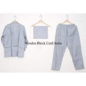 Ensemble pyjama décontracté pour femme à imprimé géométrique, chemise à manches longues et col rabattu, pantalon, coupe confortable et décontractée - Product Image 4