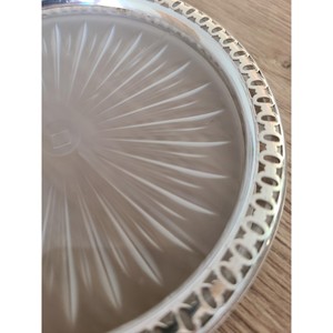 Sets de table ronds en verre avec bordure argentée, design moderne, antidérapants, diamètre 300 mm - Product Image 4