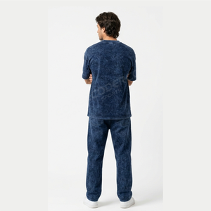 Camiseta Oversize para Hombre con Lavado Ácido, Estampado Serigrafiado a Base de Agua, Algodón Suave, Estilo Casual, Hecha en Pakistán - Product Image 3