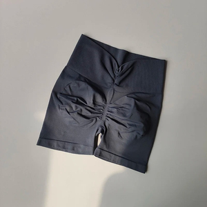 Ces shorts de sublimation pour femmes sont fabriqués au Pakistan par une usine OEM et présentent une finition durable pour les grands acheteurs. - Product Image 2