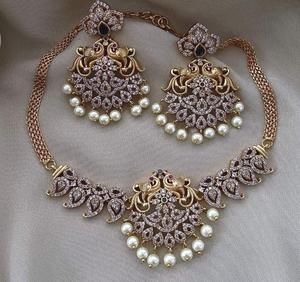 Ensemble de colliers CZ de qualité supérieure, magnifique design paon, parfait pour les soirées et les occasions spéciales - Product Image 1