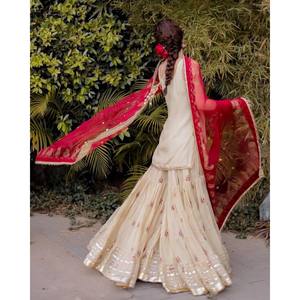 Conjunto de Traje de Fiesta para Mujer de Diseñador, Top y Sharara con Dupatta - Product Image 4