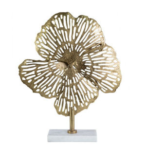 Impresionante escultura decorativa de hoja de arce plateada de aluminio con base de mármol para decoración de mesa en el hogar, oficina o sala de estar. - Product Image 6