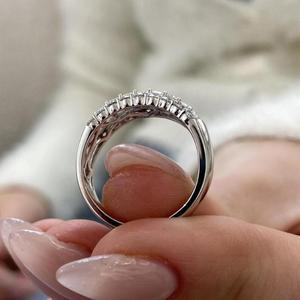 Anillo de eternidad con esmeraldas y diamantes de corte redondo, con doble halo, de oro macizo, anillo de boda, anillo de aniversario, regalo de lujo para ella - Product Image 2