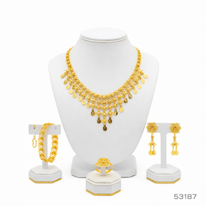 Collier élégant pour femme MOLL JEWELLERS en laiton plaqué or avec zircon naturel, chaîne torsadée et motif feuille, certifié par une tierce partie - Product Image 5