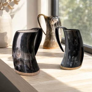 Jarra de Cerveza Estilo Medieval, Hecha a Mano con Cuerno de Buey Auténtico - Product Image 3