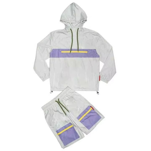 Conjunto Corto de Chaqueta Cortavientos y Pantalones Cortos de Nylon Transpirable para Hombre con Logotipo Bordado Personalizado, Ropa Urbana de Verano con Capucha - Product Image 3