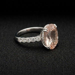 Anillo de Oro Elegante y Moderno para Mujer, Ligero, Estilizado, para Uso Diario, Regalo de Joyería para Boda, Compromiso o Día Especial - Product Image 4