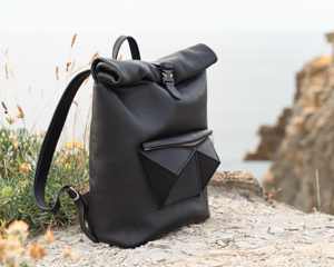 Minimalist <b>Black</b> Leather Roll Top <b>Backpack</b> Genuine Cowhide Travel Rucksack Mens Urban Laptop Bag Wholesale LTBP-0103 - Product Image 2