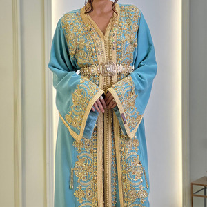 Caftán Marroquí de Novia, Vestido de Lujo con Bordado y Cristales, Cola Larga, Vestido de Novia Tradicional Marroquí - Product Image 6