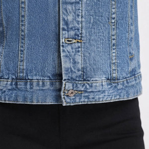 Veste en jean bleu classique pour femme, coupe ajustée, décontractée, avec boutons métalliques de qualité supérieure, service OEM - Product Image 3