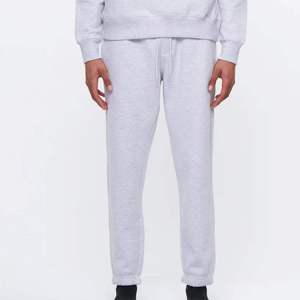 Fabricant pakistanais de survêtements pour hommes de haute qualité en grandes tailles, personnalisables OEM avec faible MOQ pour l'hiver - Product Image 5