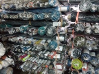 En stock, tissu en nylon taffetas léger, respirant, résistant à l'eau, pour vêtements, avec motifs rayés et sergé