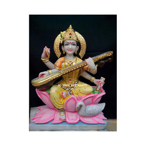 Hermosa Estatua de la Diosa Saraswati Mata en Mármol Blanco Natural, en Posición de Pie con Beeda en la Mano, Utilizada para Decoración de Escuelas y Templos - Product Image 4