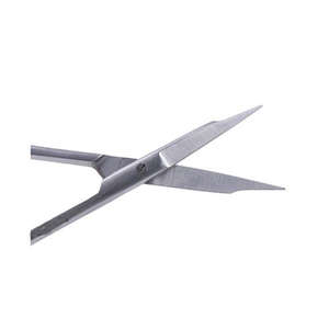 Ciseaux chirurgicaux Iris en acier inoxydable courbés 115 mm manuels par SurgiRight - Product Image 5