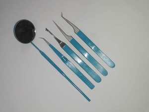 Vired Impex Vente Chaude Pince à Épiler en Acier Inoxydable à Pointe en Fibre, Dentelée, Antistatique, Durable, Précision Fine, Longueur 8-20mm, Personnalisable - Product Image 3