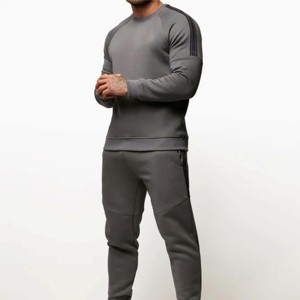 Custom Men's Winter Gym Training Sweatsuit Outdoor Sport O-Neck Sweatpants Casual Wear Printed Logo 100% Cotton Sweatsuit OEM - Product Image 1