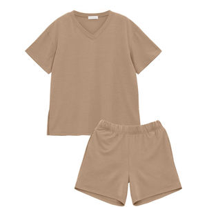 ชุดลำลองฤดูร้อนสำหรับผู้หญิง 2 ชิ้น เสื้อยืดคอวีแขนสั้นและกางเกงขาสั้น ชุดผ้าฝ้ายนุ่มสบายเข้าชุดกัน ขายส่งแบบ OEM - Product Image 1