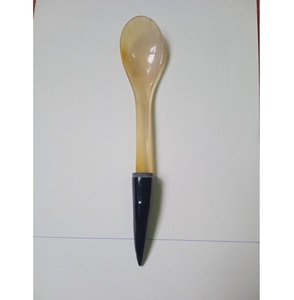 Cuchara de Sopa de Cuerno Natural Hecha a Mano de Lujo Desechable de Zara Enterprises, Color Plata/Oro, Tamaño Grande, 1 Pieza, Modelo 1790 - Product Image 4