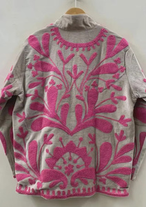 Chaqueta Blusón de Terciopelo con Bordado Floral para Mujer, Cuello Alto, Cierre de Cremallera, Manga Larga, Largo Regular, Bordado a Mano, Color Rosa Gris - Product Image 4