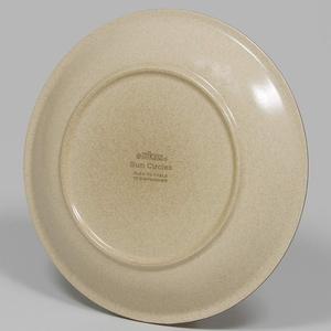 Assiette de table en céramique japonaise MIKASA REVIVAL Sun Circles, 25 cm, vintage, cadeaux d'affaires, compatible micro-ondes et lave-vaisselle - Product Image 4