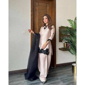 Hermoso Conjunto de Top y Pantalón de Chifón con Mangas Tres Cuartos y Dupatta para un Look Elegante de Fiesta - Product Image 6